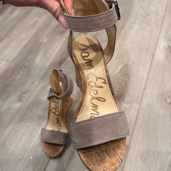 Two Strap Wedge - Picture 3 of 8